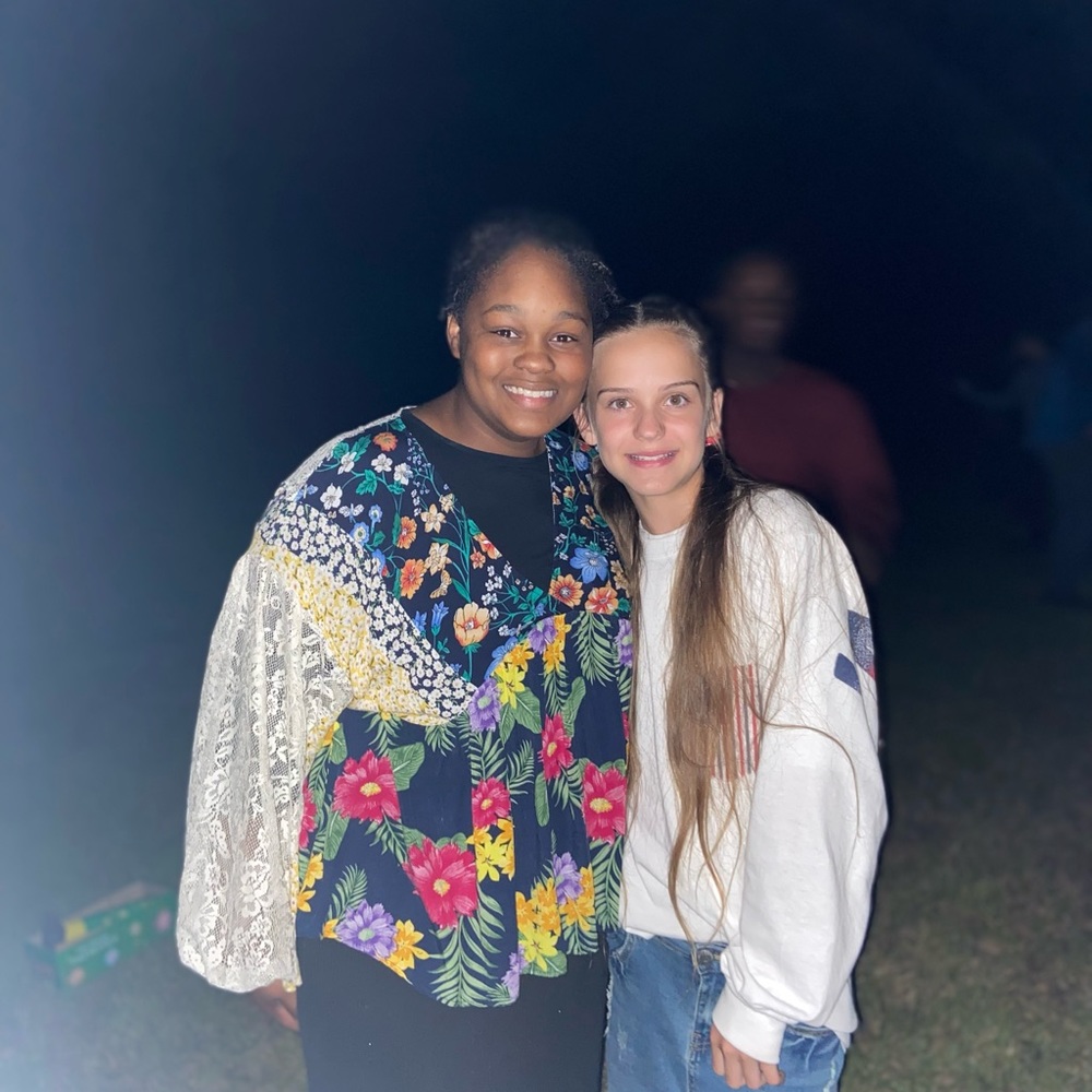 ℍ𝕖𝕪... 𝕄𝕪 𝕟𝕒𝕞𝕖 𝕚𝕤 𝕂𝕖𝕟𝕫𝕚𝕖! - Picture 2 of 5